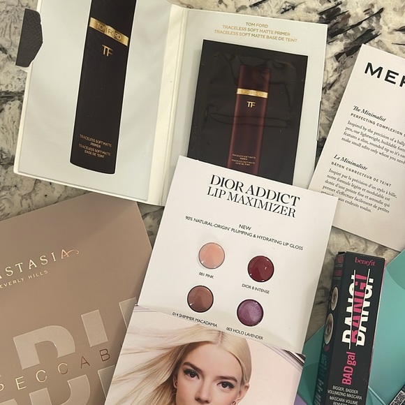 Makeup Sampler #1 - Picture 2 of 9